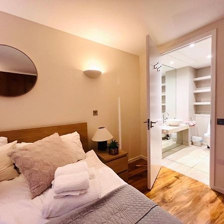 Ferienwohnung Fairmont Avenue E14 9Pq London Exterior foto